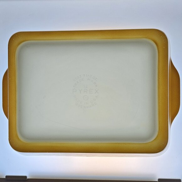 PYREX Butterfly Gold (1972) 503 Refrigerator Dish & 503C Cover - Picture 2 of 16
